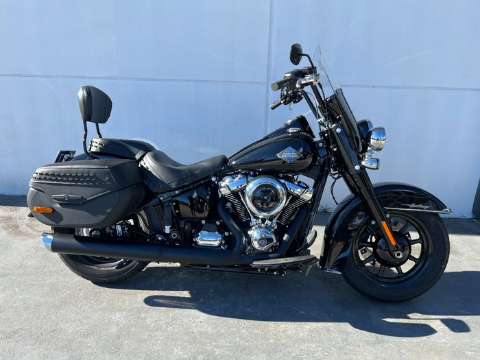 2025 Harley-davidson FLHC HERITAGE CLASSIC 117 Vivid Black