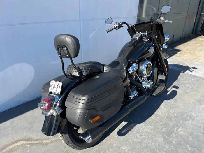 2025 Harley-davidson FLHC HERITAGE CLASSIC 117 Vivid Black