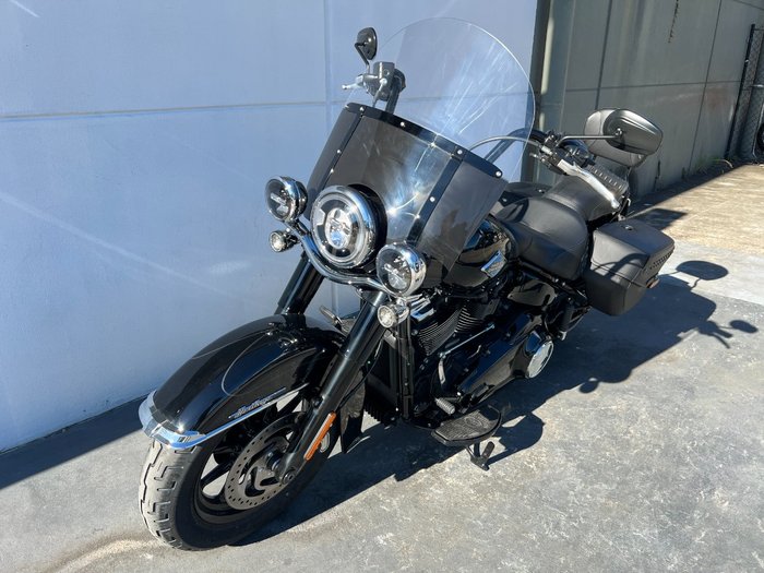 2025 Harley-davidson FLHC HERITAGE CLASSIC 117 Vivid Black