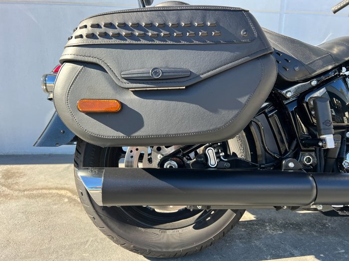 2025 Harley-davidson FLHC HERITAGE CLASSIC 117 Vivid Black