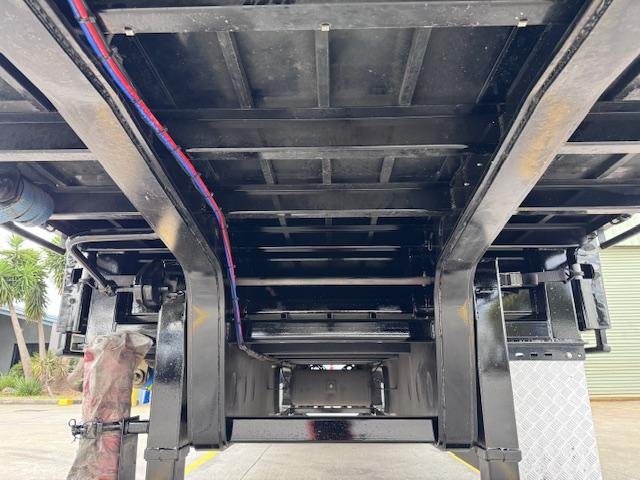 2022 Tiger St3 Lead A 12 Pallet Drop Deck Mezzanine Rear Doors Black