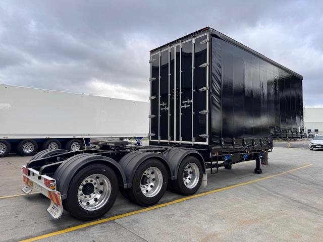 2022 Tiger St3 Lead A 12 Pallet Drop Deck Mezzanine Rear Doors Black