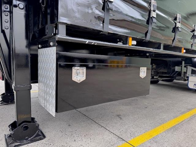 2022 Tiger St3 Lead A 12 Pallet Drop Deck Mezzanine Rear Doors Black