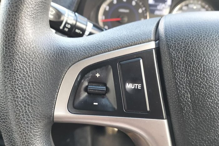 2015 Hyundai Accent Active