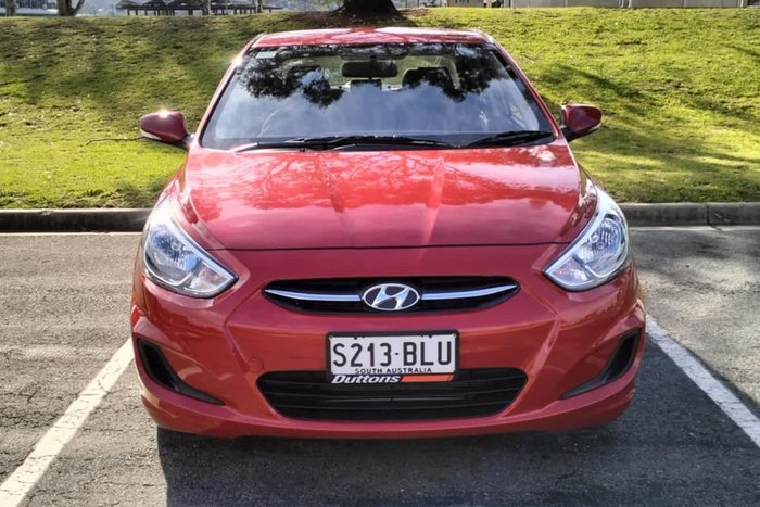 2015 Hyundai Accent Active