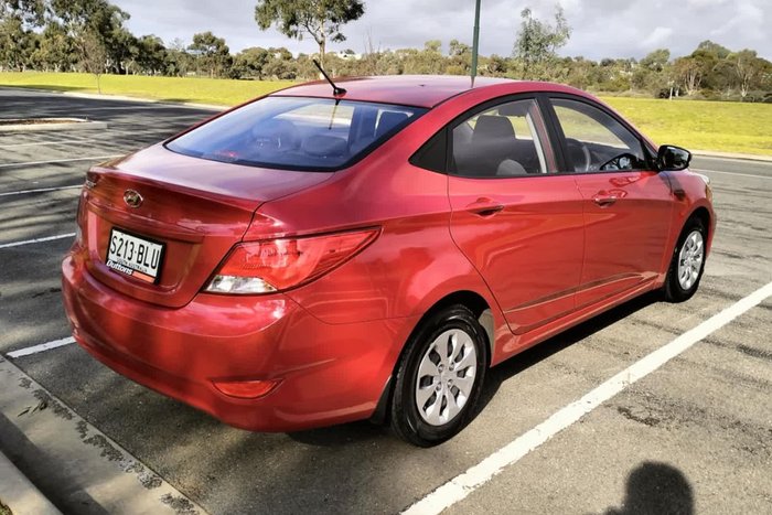 2015 Hyundai Accent Active