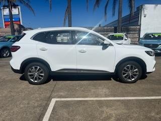 2022 MG HS Vibe SAS23 MY22 York White