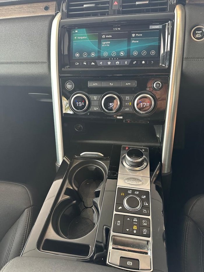 2017 Land Rover Discovery SD4 HSE Series 5 MY17 4X4 Dual Range Santorini Black