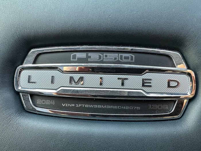2024 Ford F350 Limited (No Series) Grey