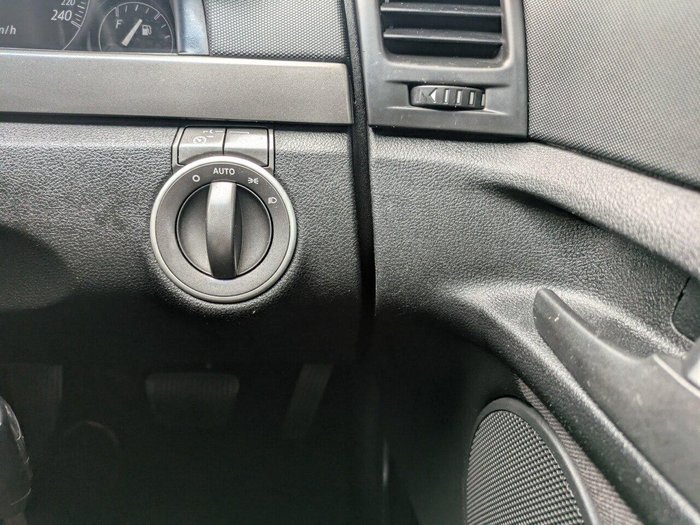 2010 Holden Commodore Omega