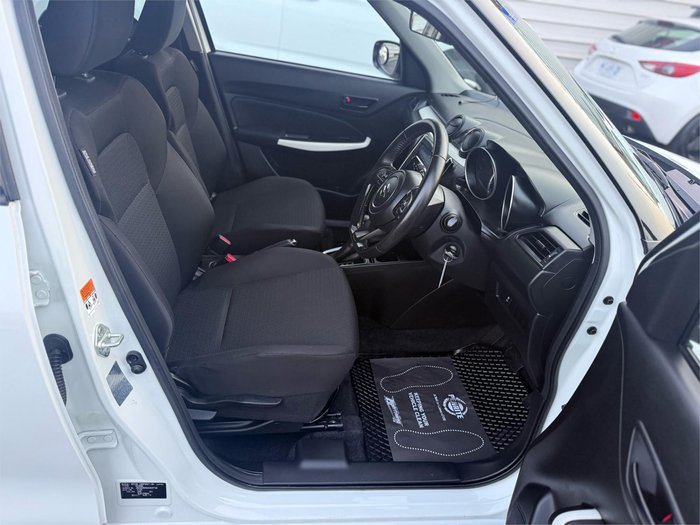2019 Suzuki Swift GL Navigator