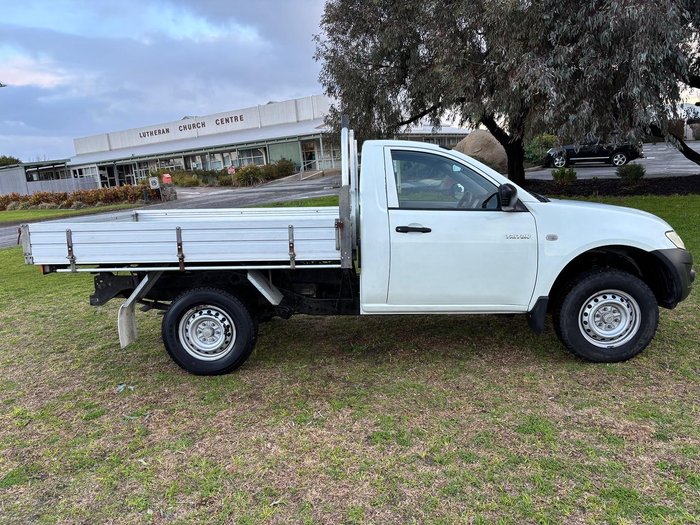 2011 Mitsubishi Triton GL