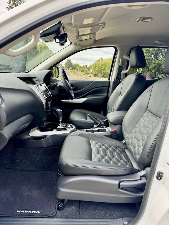 2025 Nissan Navara ST-X (4x4) Leather/NO Sunroof