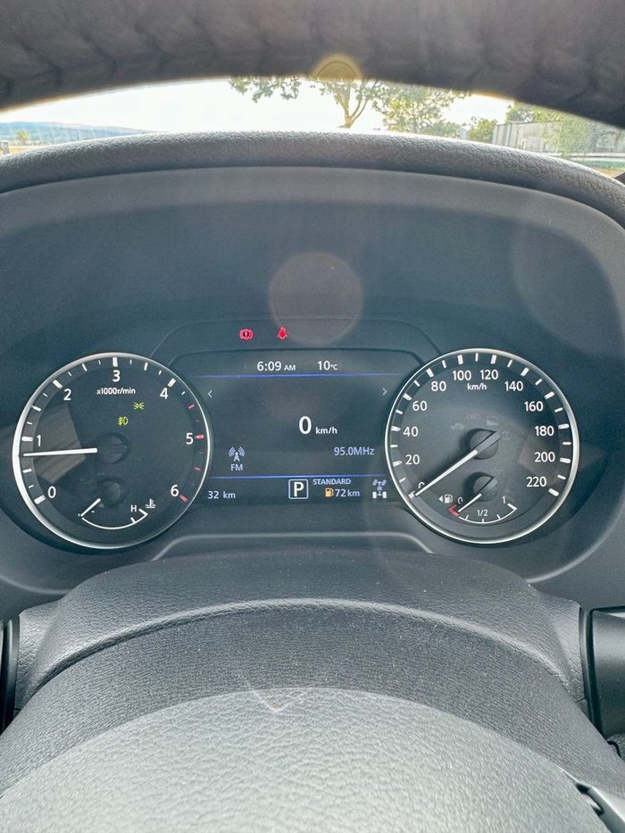 2025 Nissan Navara ST-X (4x4) Leather/NO Sunroof