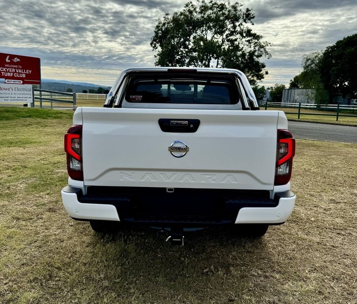 2025 Nissan Navara ST-X (4x4) Leather/NO Sunroof