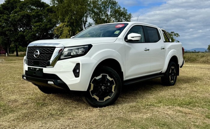 2025 Nissan Navara ST-X (4x4) Leather/NO Sunroof