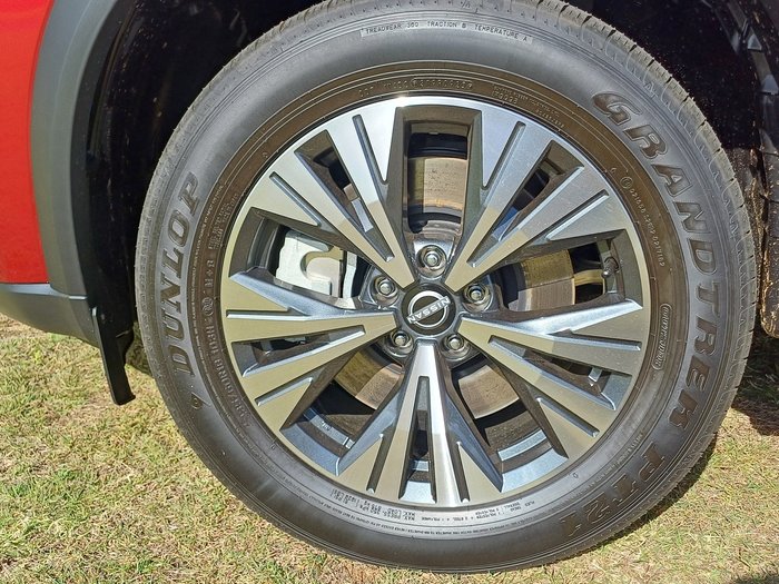 2025 Nissan X-Trail ST-L (4WD) E-Power (hybrid)
