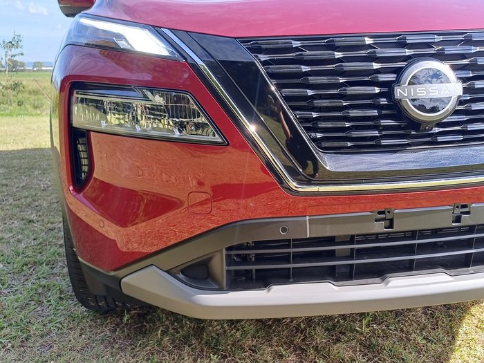 2025 Nissan X-Trail ST-L (4WD) E-Power (hybrid)