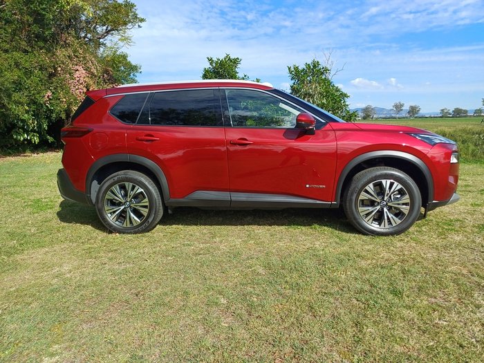 2025 Nissan X-Trail ST-L (4WD) E-Power (hybrid)