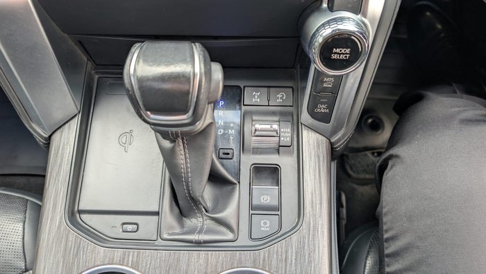 2021 Toyota Landcruiser Sahara ZX