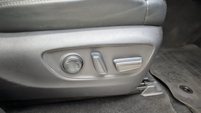 2021 Toyota Landcruiser Sahara ZX