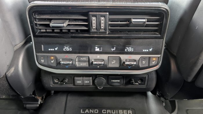 2021 Toyota Landcruiser Sahara ZX