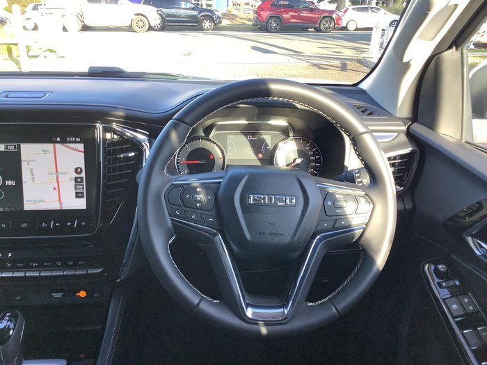2024 Isuzu MU-X LS-T