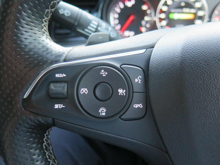 2018 Holden Calais V