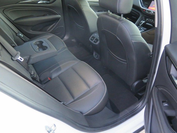 2018 Holden Calais V