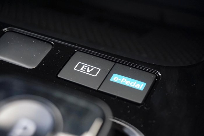 2025 Nissan X-TRAIL ST-L e-POWER