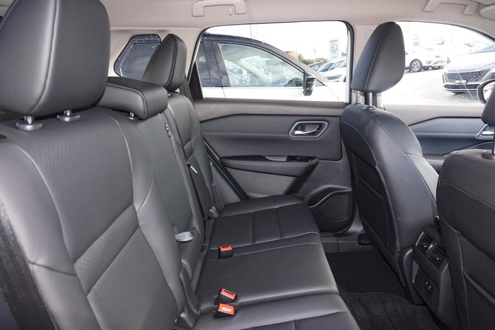 2025 Nissan X-TRAIL ST-L e-POWER