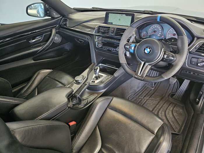 2015 BMW M4 F82 Azurite Black