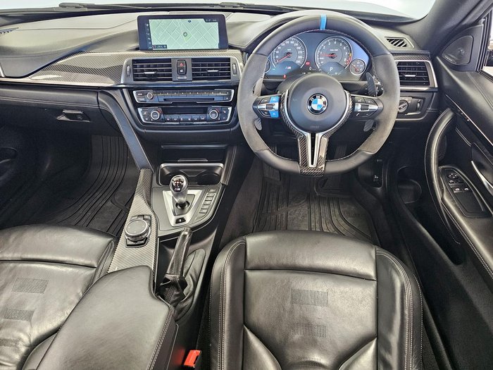 2015 BMW M4 F82 Azurite Black