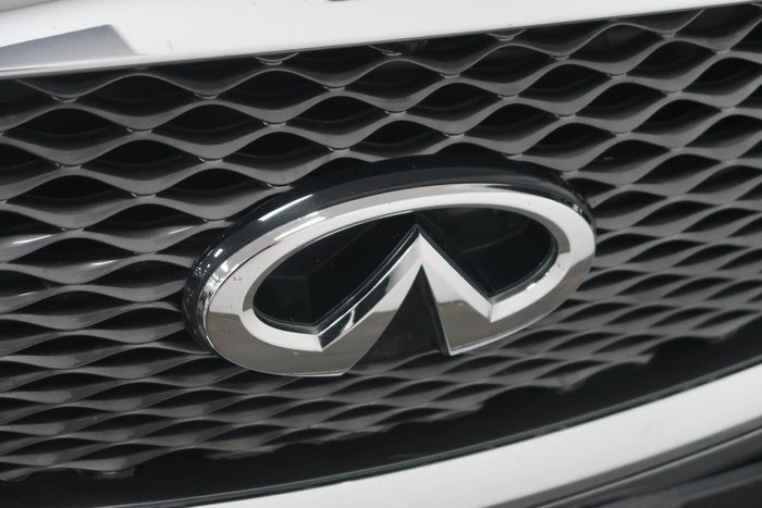 2017 INFINITI Q50 GT