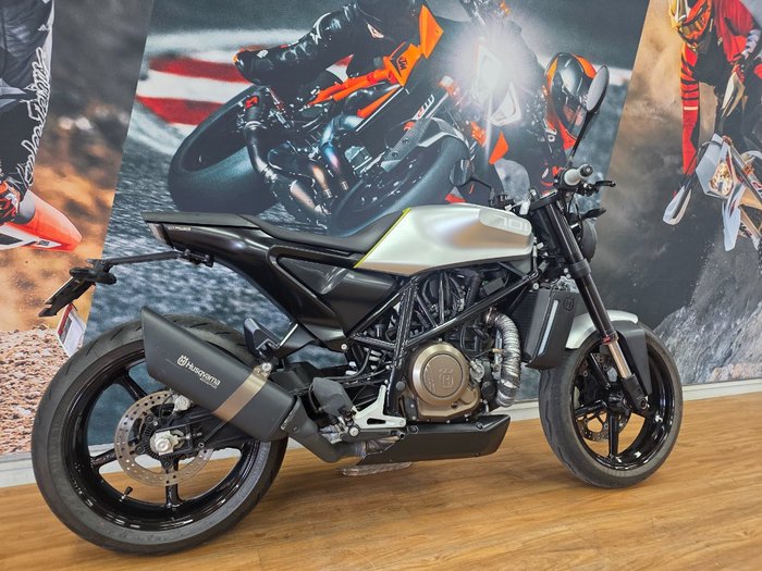 2019 HUSQVARNA VITPILEN 701 WHITE ARROW