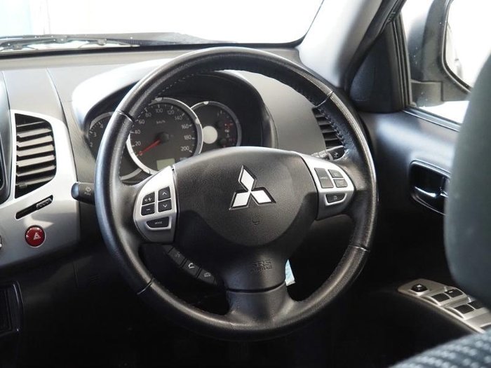 2014 Mitsubishi Triton GLX-R