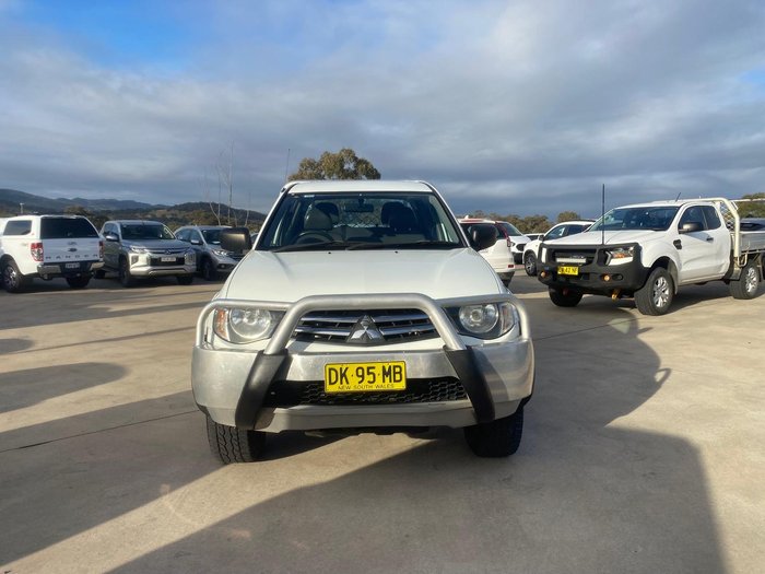 2014 Mitsubishi Triton GLX