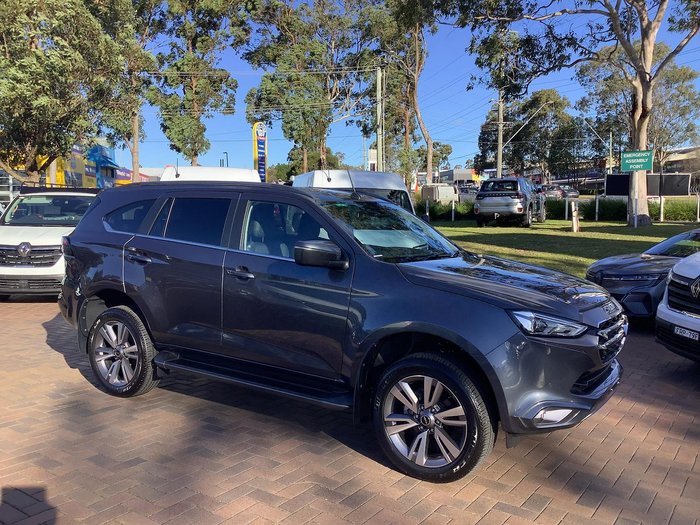 2024 Isuzu MU-X LS-T