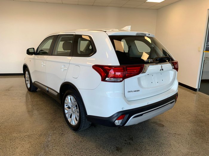 2021 MITSUBISHI OUTLANDER ES 7 SEAT AWD