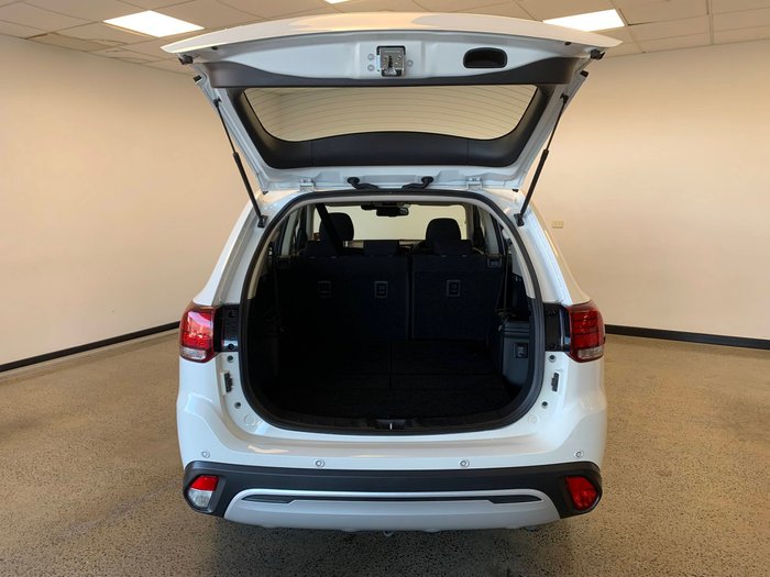 2021 MITSUBISHI OUTLANDER ES 7 SEAT AWD