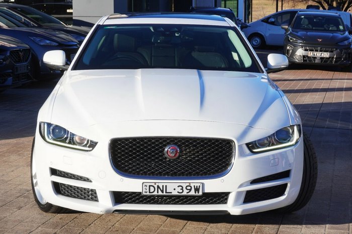 2016 Jaguar XE 20t Prestige