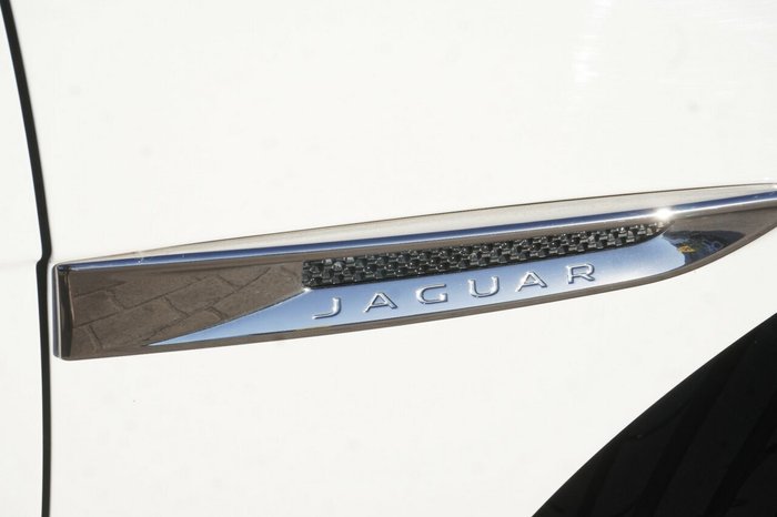 2016 Jaguar XE 20t Prestige