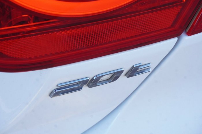 2016 Jaguar XE 20t Prestige