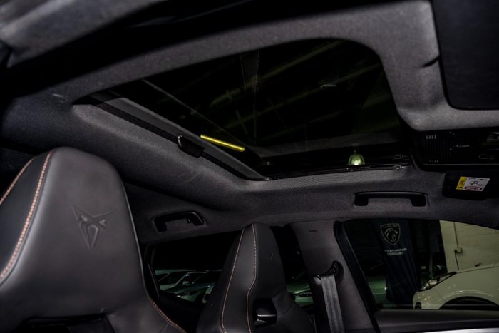 2023 CUPRA Leon V