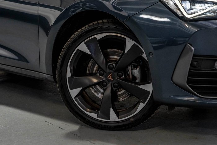 2023 CUPRA Leon V