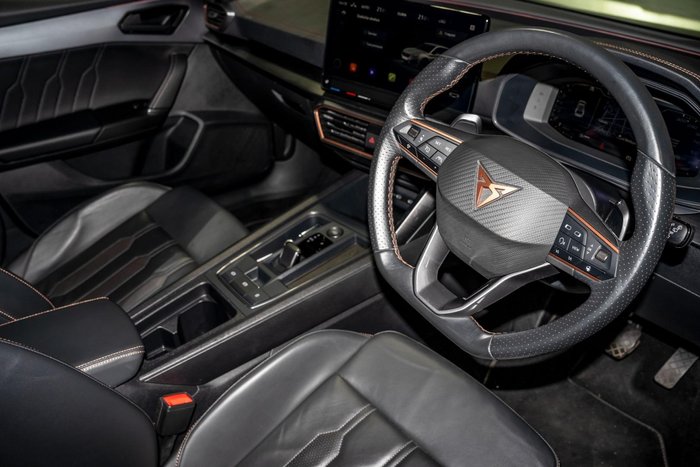 2023 CUPRA Leon V