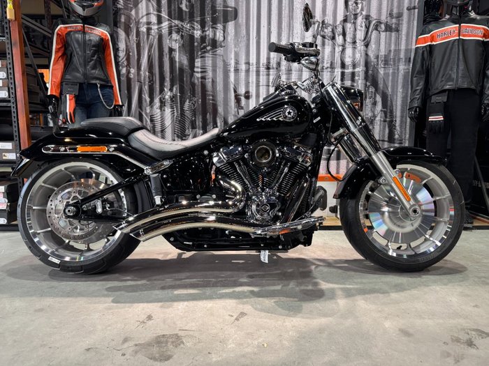2025 Harley-davidson FLFB FAT BOY (117) Vivid Black