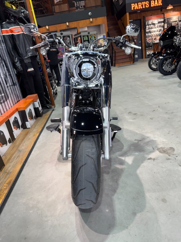 2025 Harley-davidson FLFB FAT BOY (117) Vivid Black