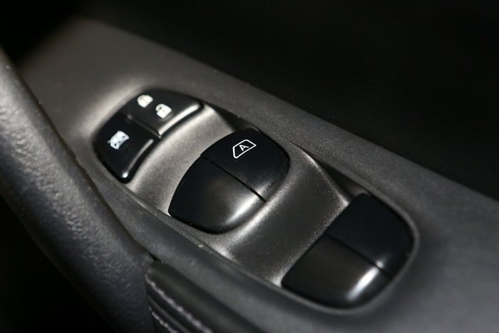 2021 Nissan X-TRAIL ST