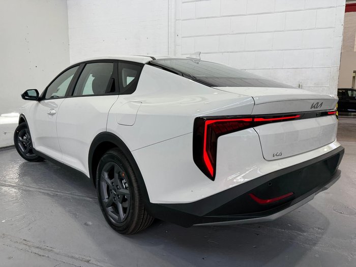 2025 Kia K4 S